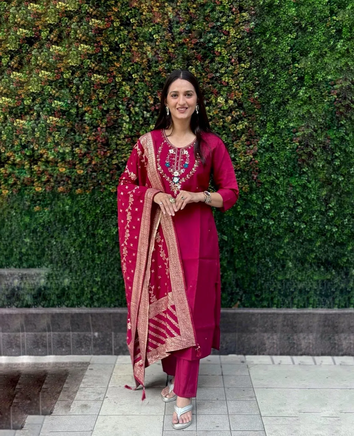 Kurti Pant Duppata Set Roman Silk